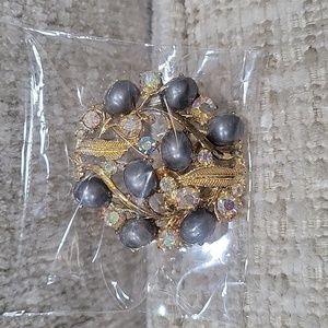 😼Brooch Pin